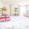 Sheldrake, Spacious Villa, Panoramic Sea-views, Large Garden, By Beach