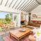 Sheldrake, Spacious Villa, Panoramic Sea-views, Large Garden, By Beach