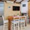 Nice Home In Cres With Wifi