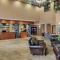 Pomeroy Inn & Suites Fort St. John - Форт-Сент-Джон