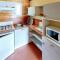 Awesome StaCaravan In Chef-Boutonne - Chef-Boutonne