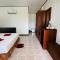 Lanta L.D. Beach Bungalow