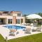 4 Bedroom Beautiful Home In Vodnjan