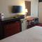 Rodeway Inn & Suites Greensboro Southeast - Greensboro