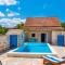 Nice Home In Drnis With Wifi