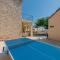 4 Bedroom Gorgeous Home