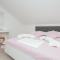 2 Bedroom Gorgeous Apartment In Podaca