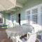 Gorgeous Apartment In Stara Novalja