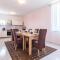 Three-Bedroom Apartment In Slivnica