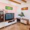 Two-Bedroom Apartment In Komarna