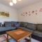 Two-Bedroom Apartment In Ploce