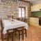 Lovely Apartment In Porec With Wifi - 波雷奇