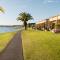 Oasis Beach Motel