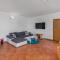 4 Bedroom Gorgeous Home In Dobrinj
