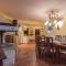 Gorgeous Home In Nova Vas