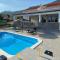 Three-Bedroom Holiday Home In Kastel Stari
