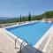 Awesome Home In Herceg Novi With Wifi