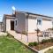 3 Bedroom Lovely Home In Galizana