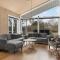 Stunning Home In Væggerløse With Wifi - Bøtø By