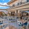 Erato Hotel