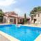 Stunning Home In Peroj