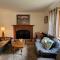 East Granby with AC and WiFi 3 minute to Bradley