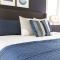 The Jasper, AC, 4 BD, Sleeps 8, Near DT & WEM! - Эдмонтон