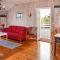 Beautiful Home In Åros With Kitchen - Fagerstrand