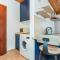 3 Bedroom Awesome Apartment In Klek