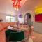 Designers dream, Tokyo pop art apartment with courtyard, fire & views - 瓦纳卡