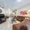 4 Bed in Windsor Palms Resort - Steps to Disney villa - 基西米