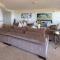 Le Point 702 Luxury and Views