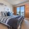Le Point 702 Luxury and Views