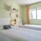 Stunning Apartment In Benalmádena