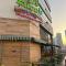 Marina Grand Metro Suites