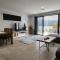 Minutes to the Beach! King Bed with TV, Spa Bath