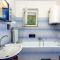 Lovely Apartment In Vantacici