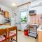 Lovely Apartment In Vantacici - 万塔西西