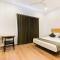 Townhouse The Awadh Airport Near Chaudhary Charan Singh International Airport