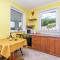 Nice Home In Brsec With House Sea View - Zagorje