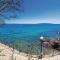Stunning Apartment In Mladenici