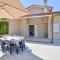 3 Bedroom Cozy Home In Piano Di Mommio