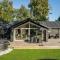 Cozy Home In Grenaa With Kitchen