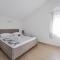 Cozy Home In Brodarica With Sauna