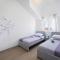 Cozy Home In Brodarica With Sauna
