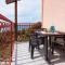 Two-Bedroom Apartment In Dolac