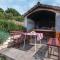 Two-Bedroom Apartment In Dolac