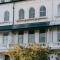 Stunning seaside balcony apartment - St. Leonards