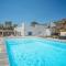 Luna Bianca, Private Home with Pool & Jacuzzi, Stelida Naxos