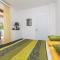 Apartments Ivni